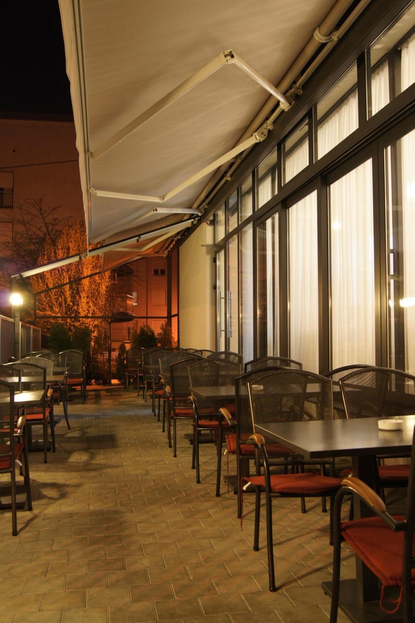 Hotel Delminivm Zagreb Extérieur photo