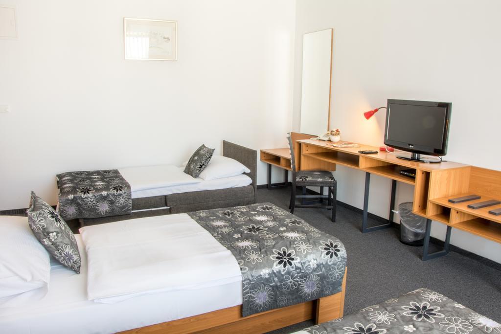 Hotel Delminivm Zagreb Extérieur photo