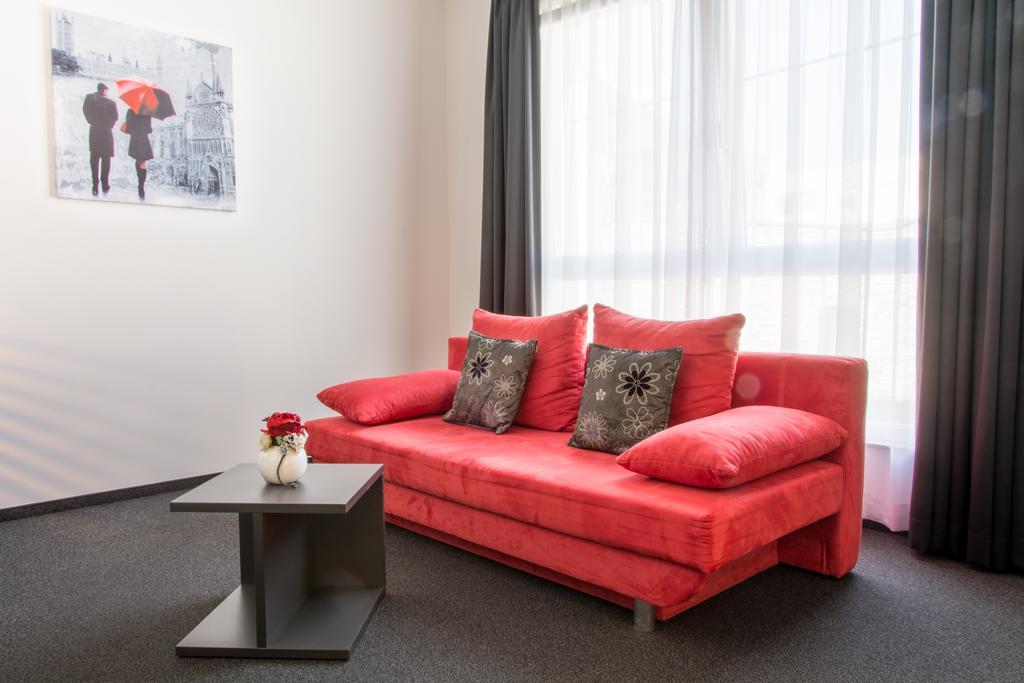 Hotel Delminivm Zagreb Extérieur photo